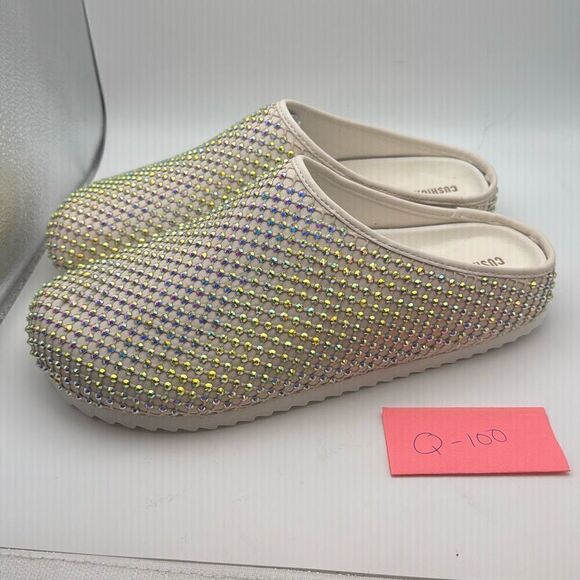 CUSHIONAIRE Women's Shimmer Rhinestone Bling Footbed Clog SIZE 9 DEFECT - Picture 3 of 8